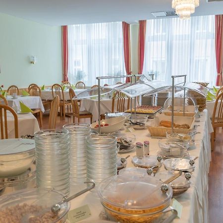 Hotel Kindler 2,0 Self-Check-In Λεόμπεν Εξωτερικό φωτογραφία