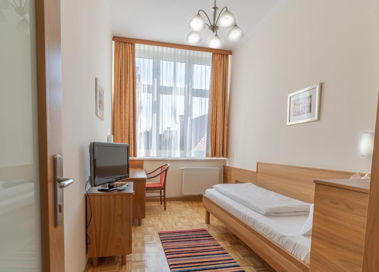 Hotel Kindler 2,0 Self-Check-In Λεόμπεν Εξωτερικό φωτογραφία