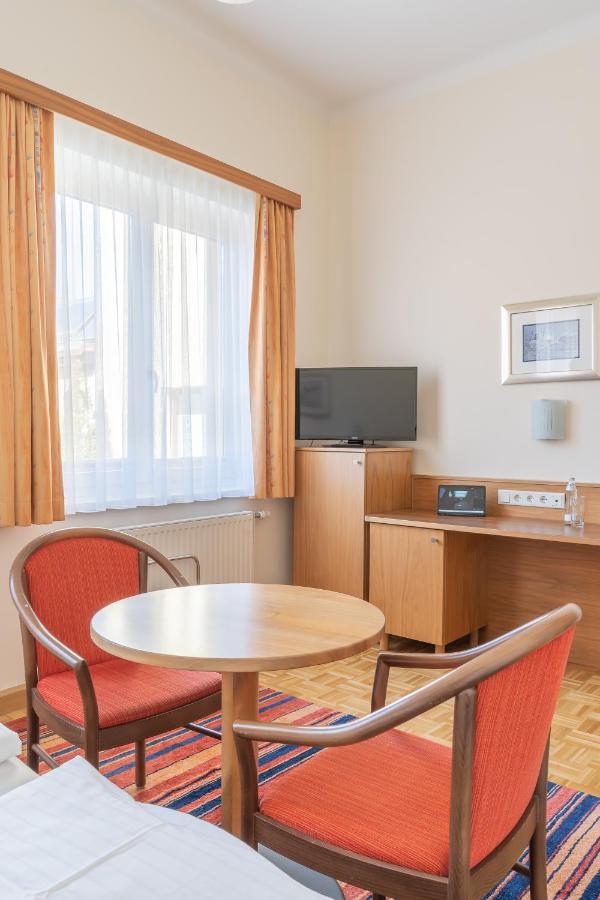 Hotel Kindler 2,0 Self-Check-In Λεόμπεν Εξωτερικό φωτογραφία