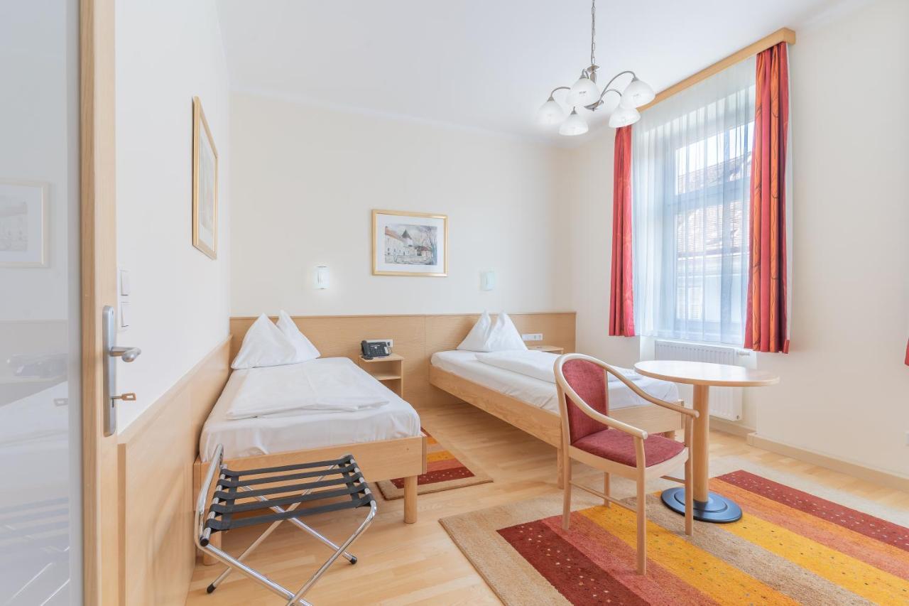 Hotel Kindler 2,0 Self-Check-In Λεόμπεν Εξωτερικό φωτογραφία