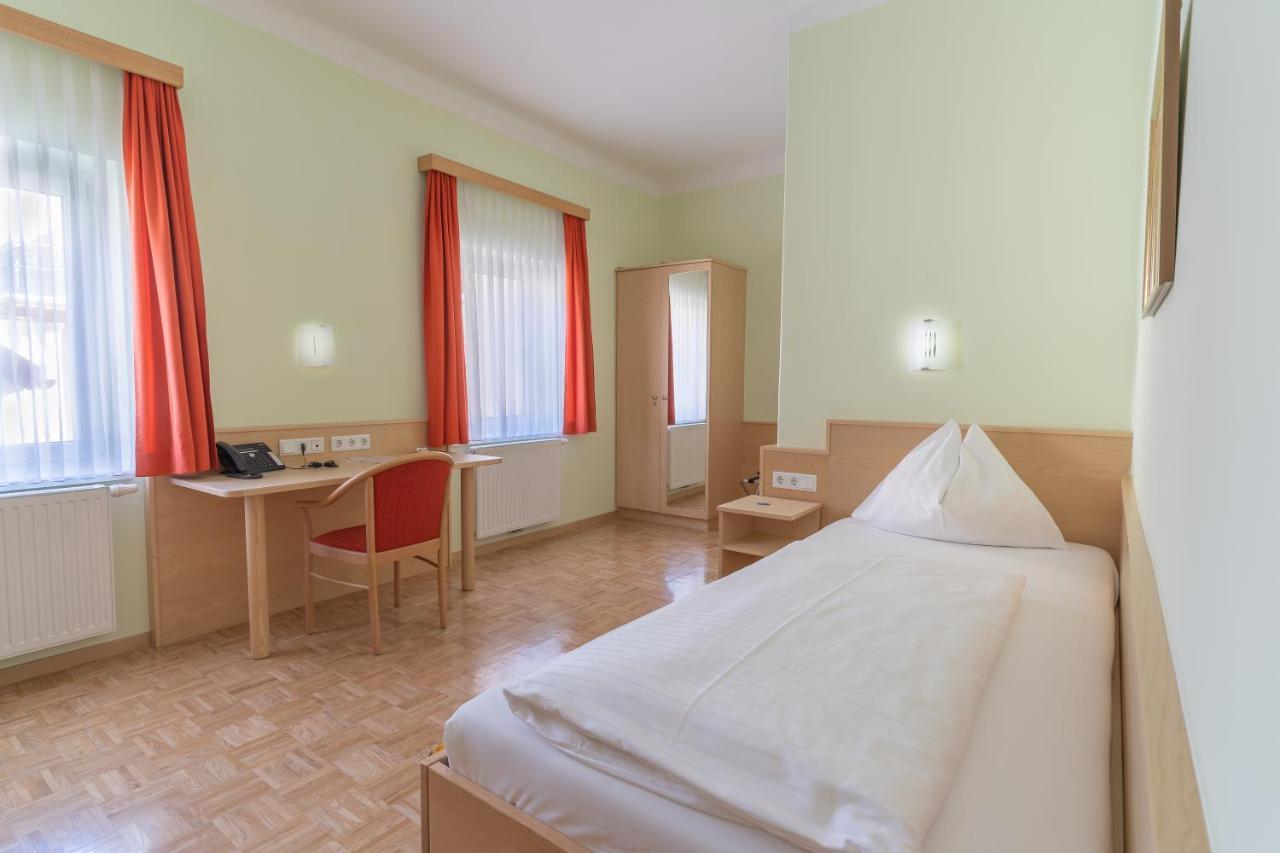 Hotel Kindler 2,0 Self-Check-In Λεόμπεν Εξωτερικό φωτογραφία