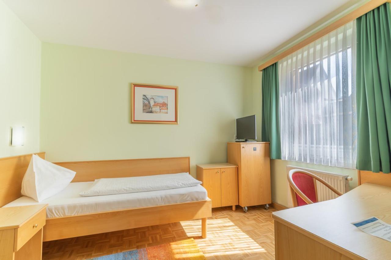 Hotel Kindler 2,0 Self-Check-In Λεόμπεν Εξωτερικό φωτογραφία