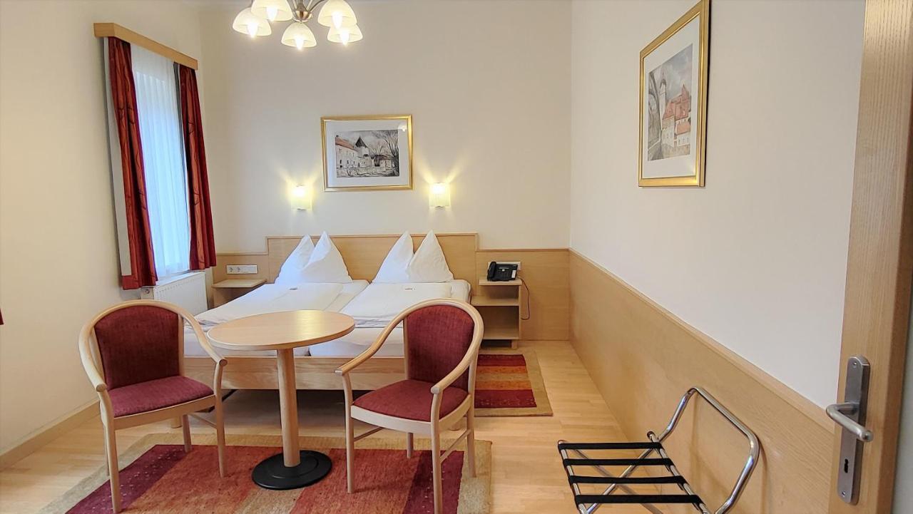 Hotel Kindler 2,0 Self-Check-In Λεόμπεν Εξωτερικό φωτογραφία