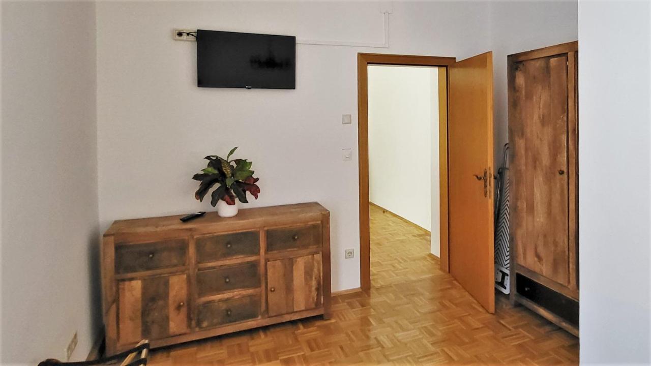Hotel Kindler 2,0 Self-Check-In Λεόμπεν Εξωτερικό φωτογραφία