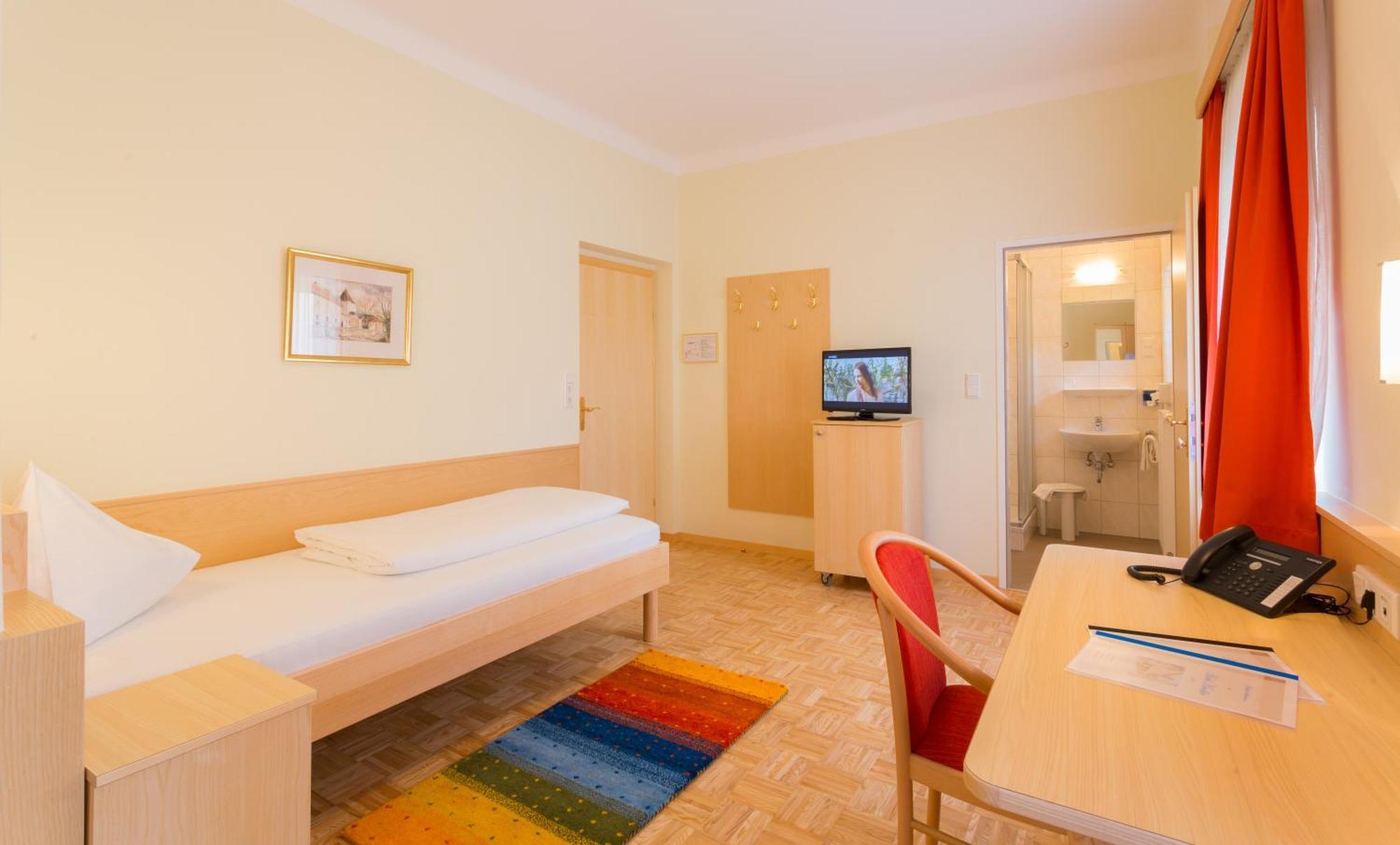 Hotel Kindler 2,0 Self-Check-In Λεόμπεν Εξωτερικό φωτογραφία