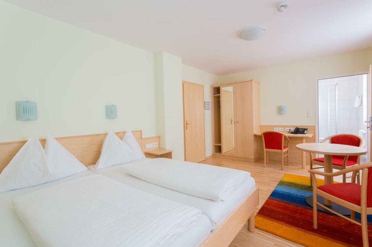 Hotel Kindler 2,0 Self-Check-In Λεόμπεν Εξωτερικό φωτογραφία