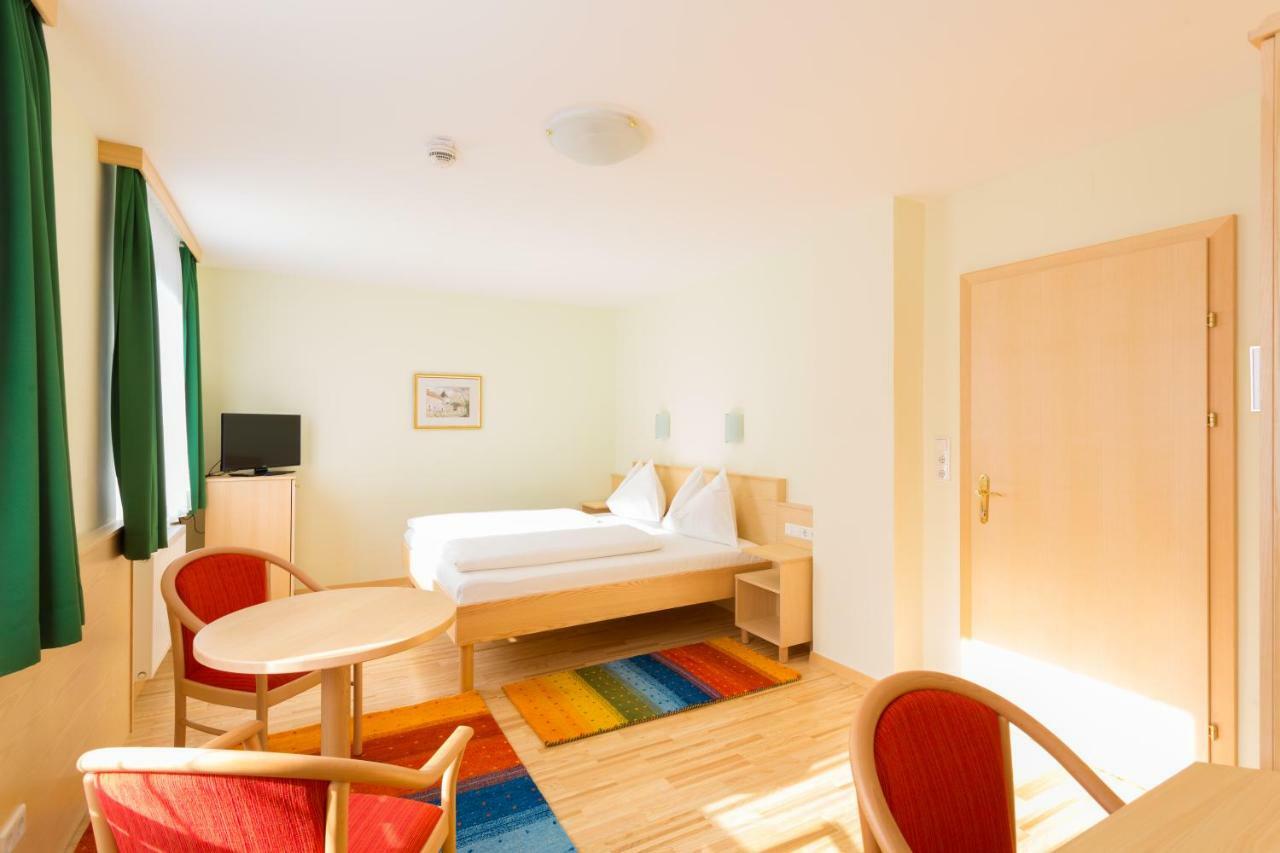 Hotel Kindler 2,0 Self-Check-In Λεόμπεν Εξωτερικό φωτογραφία
